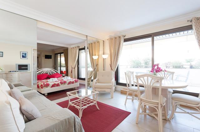 Holiday apartment and villa rentals: your property in cannes - Details - GRAY 7F2